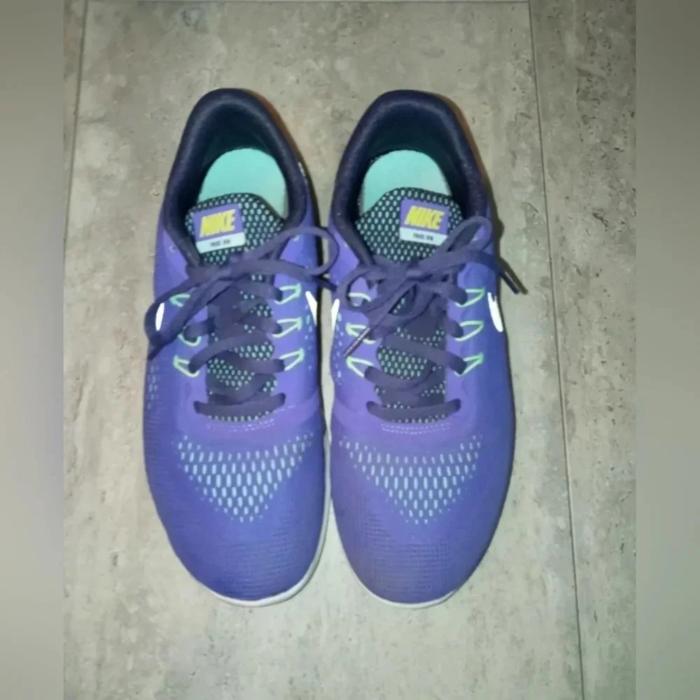 Nike Free Run Purple Running/ Training sneakers 7Y/8.5 Women's Athleisure Rare